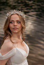 Load image into Gallery viewer, Estrella Headpiece