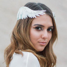 Load image into Gallery viewer, Athena Winged Hairpiece
