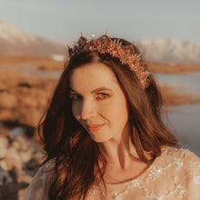 Load image into Gallery viewer, Esmeray Crown