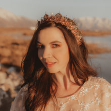 Load image into Gallery viewer, Esmeray Crown