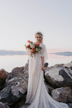 Load image into Gallery viewer, Lutana Headpiece