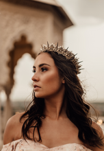 Load image into Gallery viewer, Daphne Crown